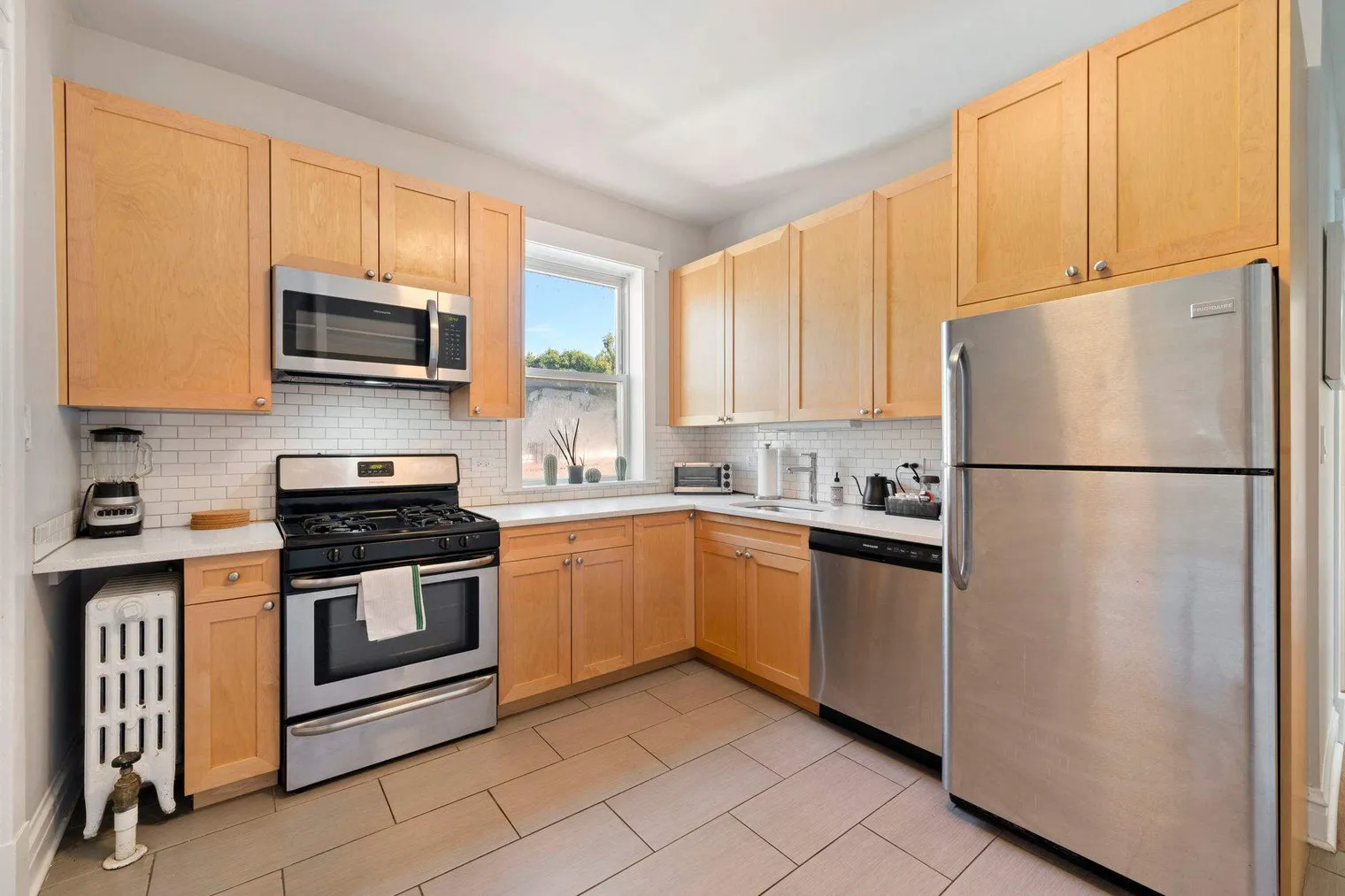 6214 N Magnolia Ave 60660 60660-Building North Magnolia Avenue-unit#ID1244931P-Chicago-IL