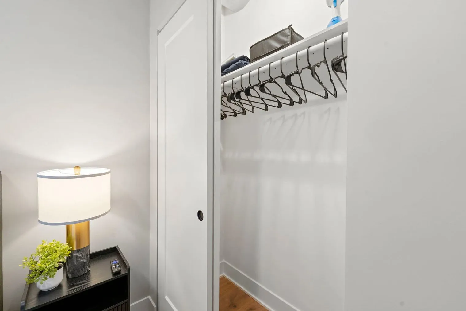 6044 N Winthrop Ave 60660 60660-Building North Winthrop Avenue-unit#ID1363914P-Chicago-IL