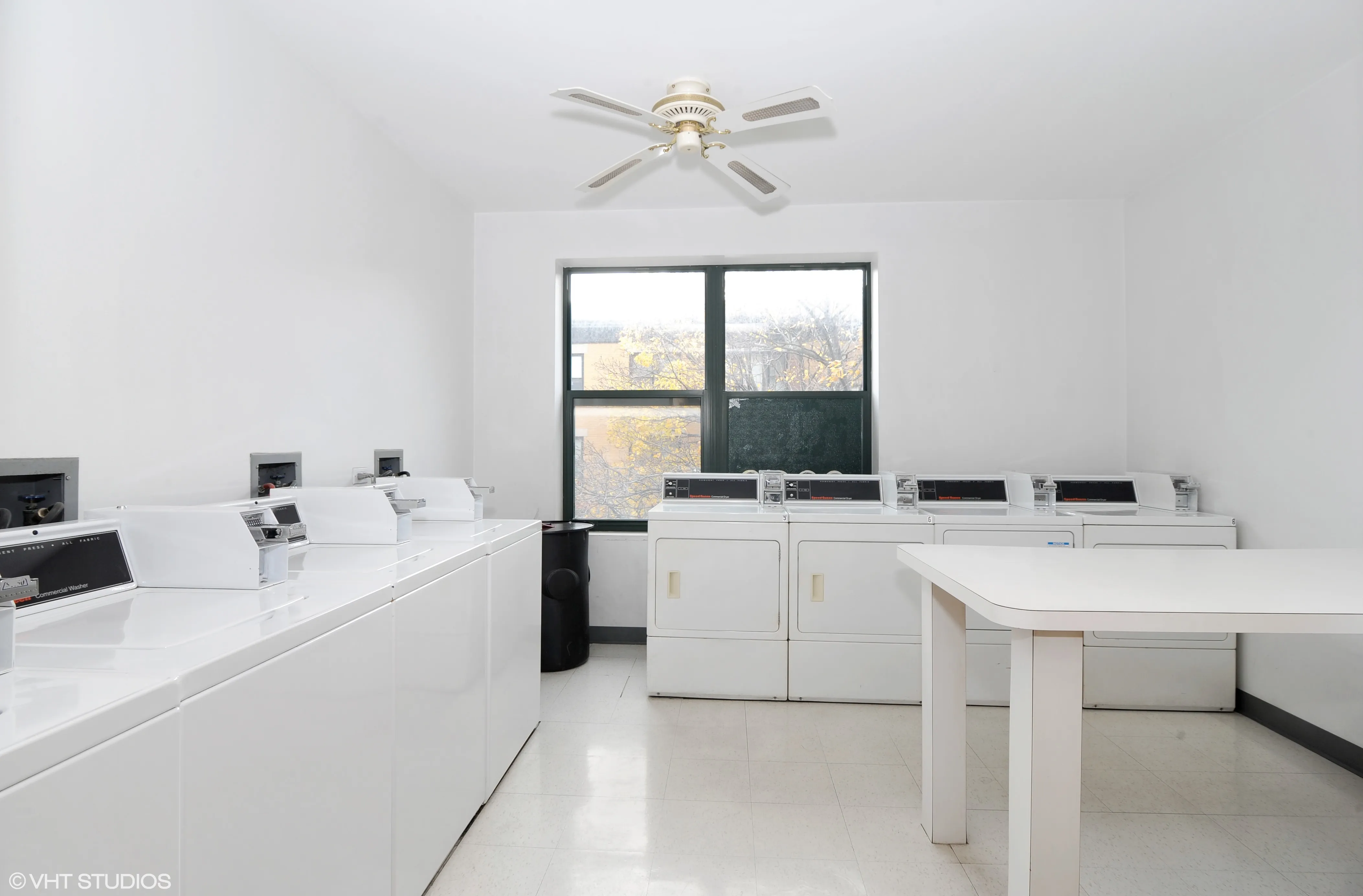 3900 N Damen Ave   60618 60618-Byron Lofts-unit#301-Chicago-IL
