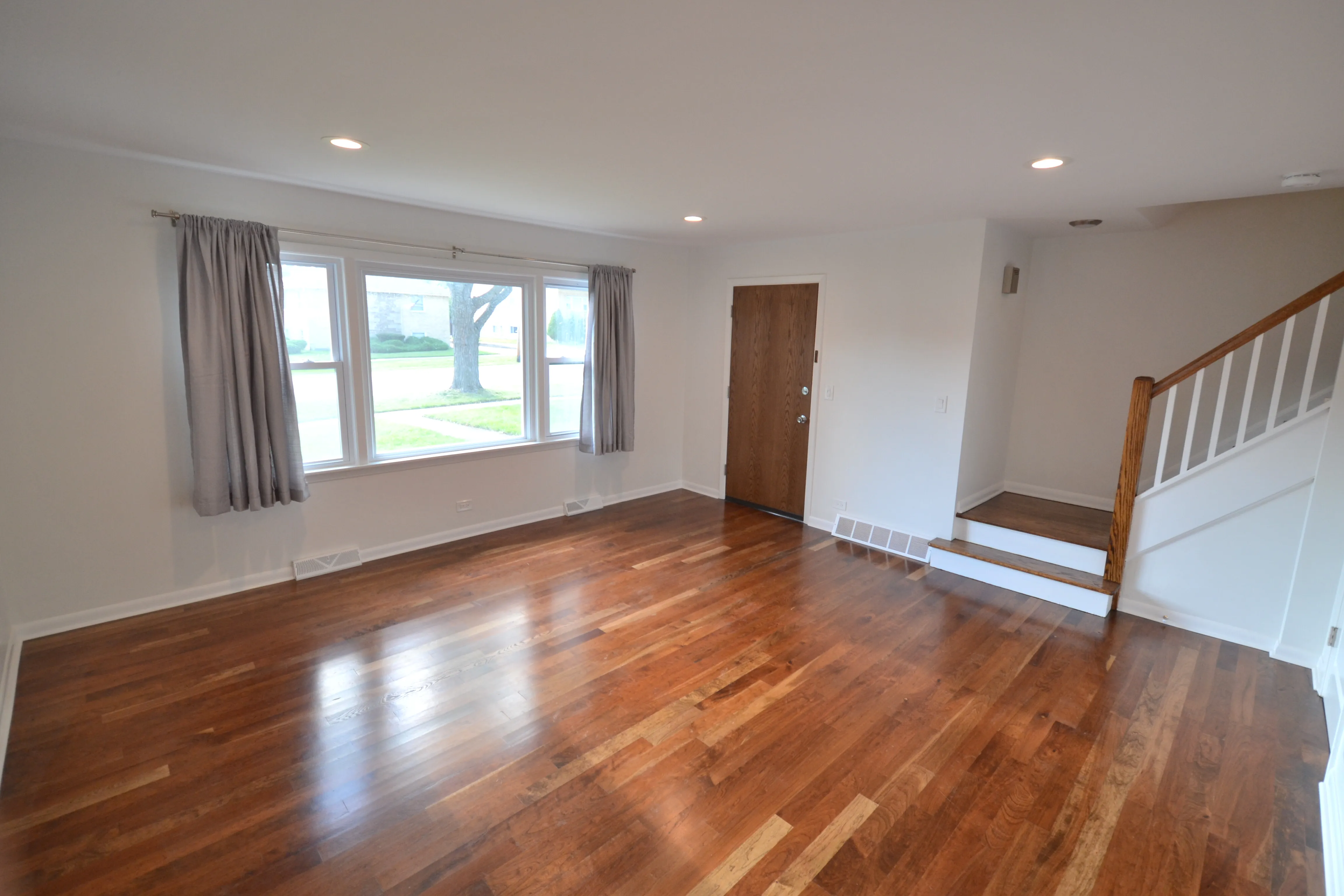 1046 David Dr   60106 60106-unit#N-Bensenville-IL