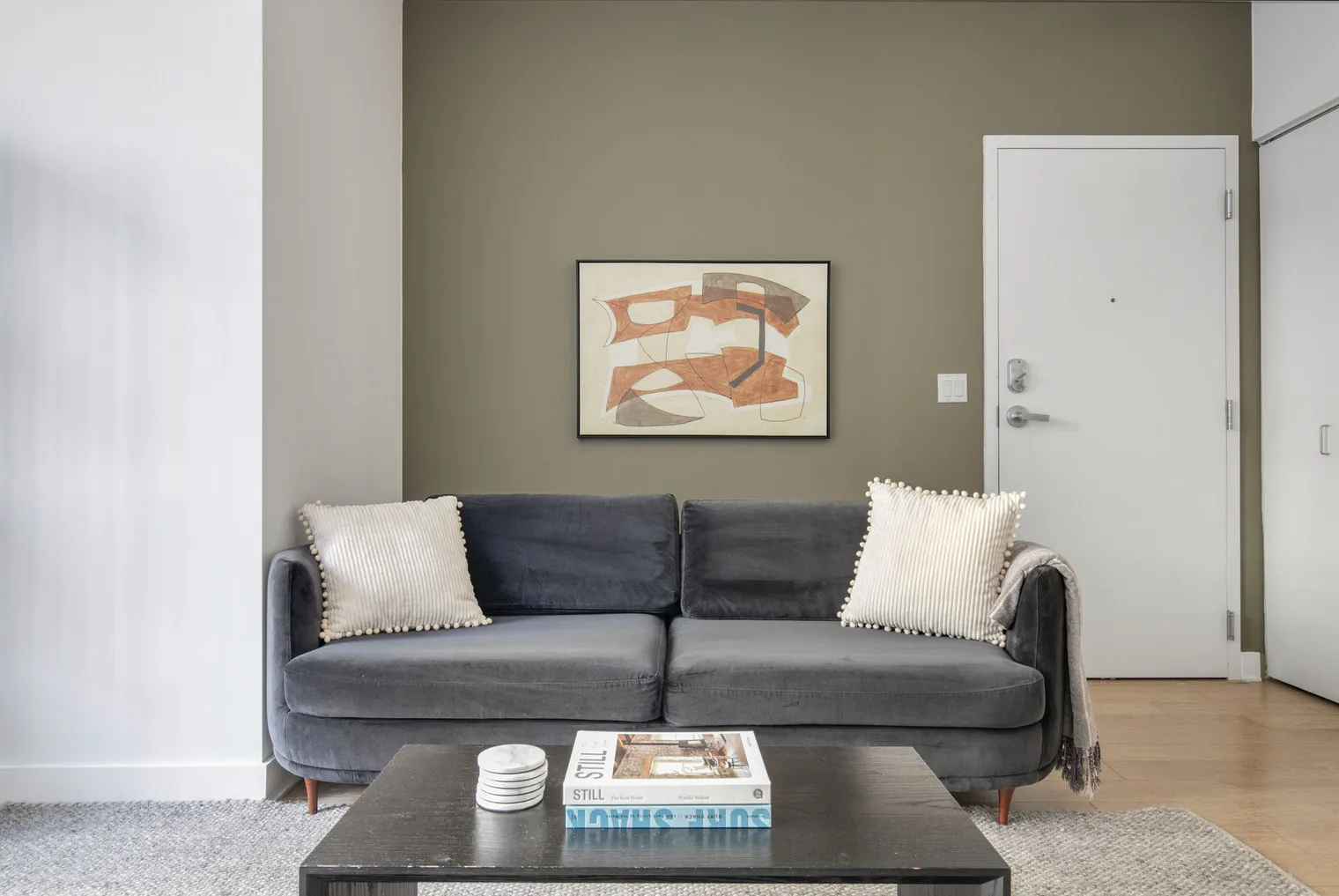 201 N Garland Ct   60601 60601-Mila-unit#ID961-Chicago-IL