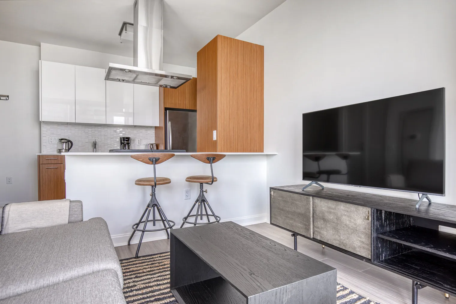 500 N Lake Shore Dr   60611 60611-500 Lake Shore-unit#ID434-Chicago-IL