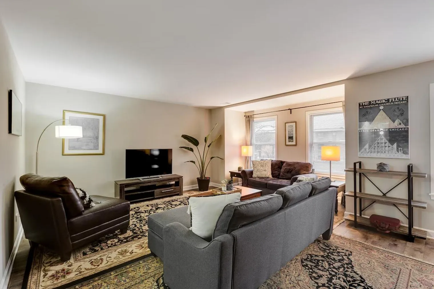 226 S Hoyne Ave   60612 60612-Building South Hoyne Avenue-unit#ID1255624P-Chicago-IL