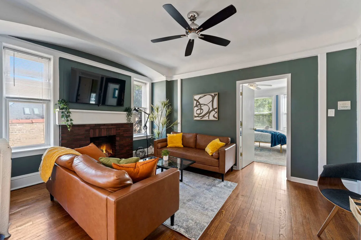 6214 N Magnolia Ave   60660 60660-Building North Magnolia Avenue-unit#ID1244931P-Chicago-IL
