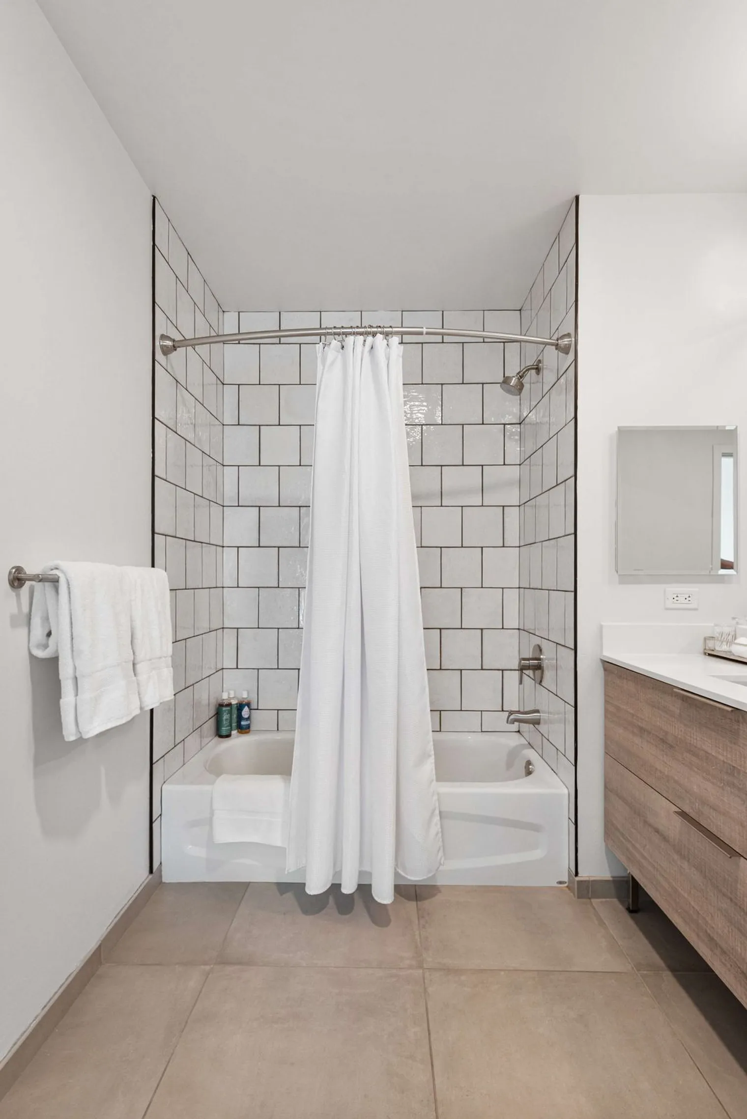 823 N Clark St 60610 60610-Building North Clark Street-unit#ID1029582P-Chicago-IL