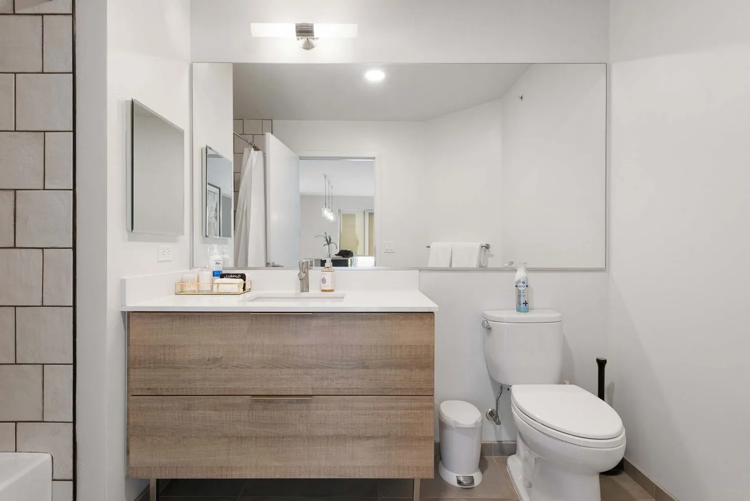 823 N Clark St 60610 60610-Building North Clark Street-unit#ID1029582P-Chicago-IL