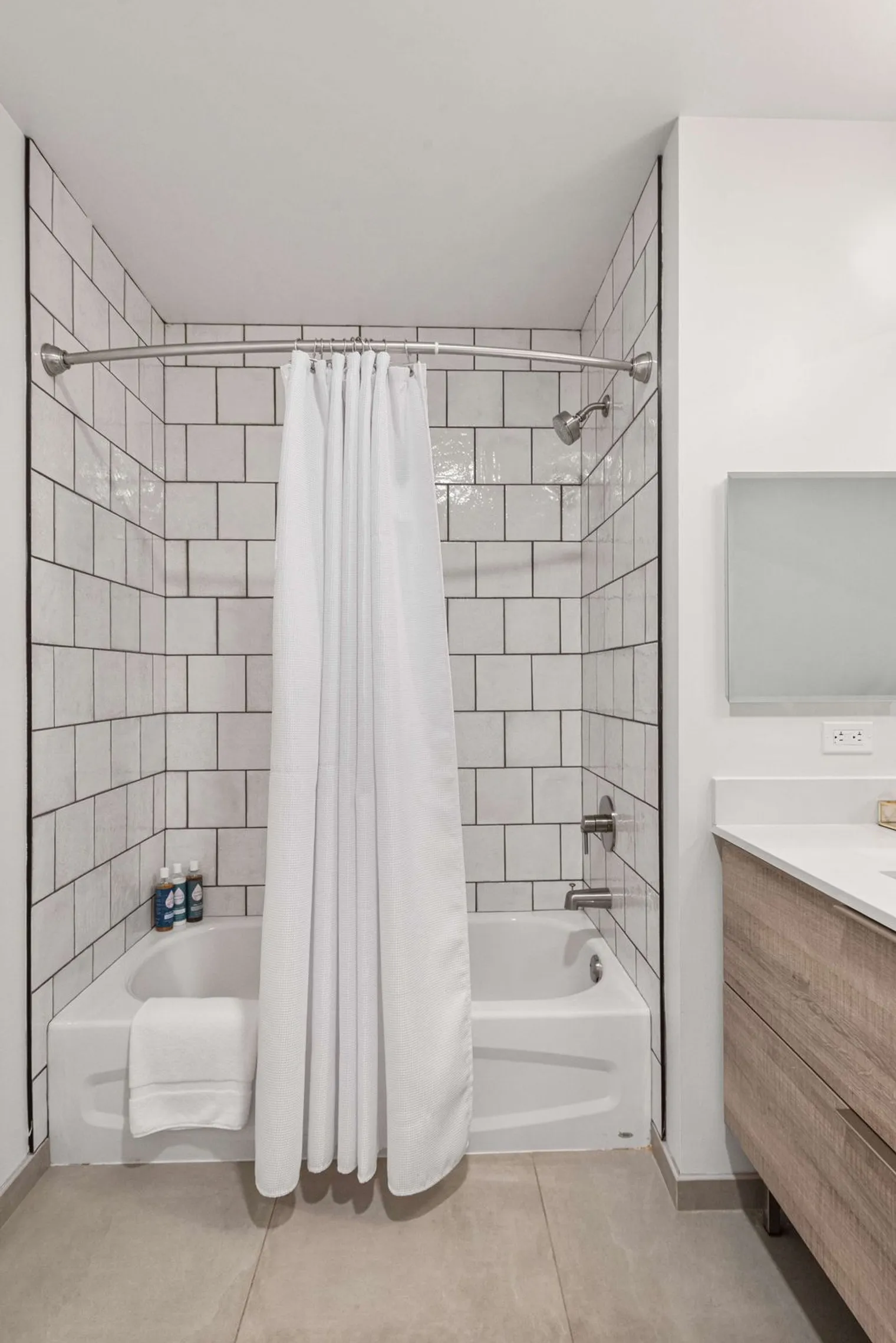 823 N Clark St 60610 60610-Building North Clark Street-unit#ID1029582P-Chicago-IL