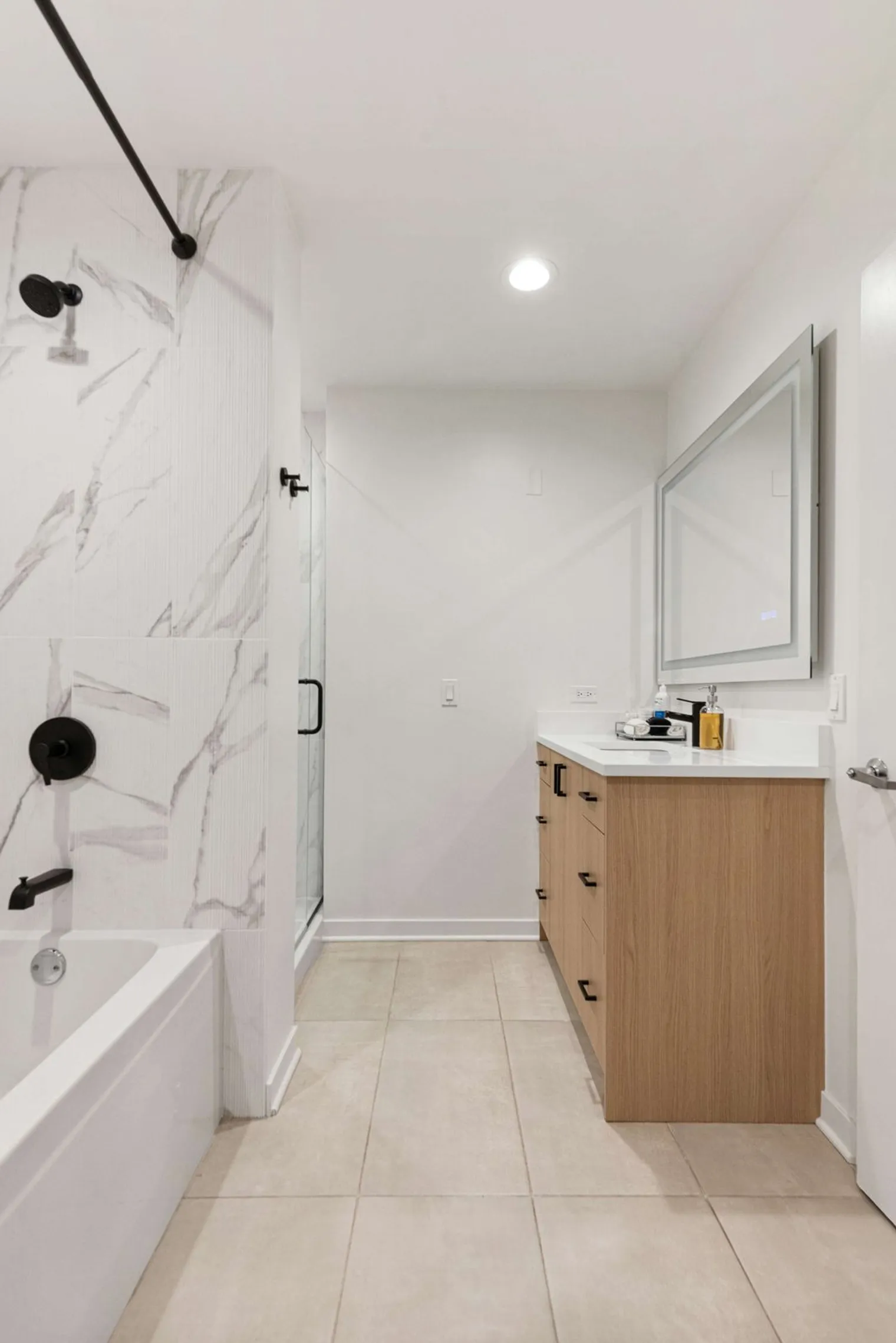 365 N Halsted St   60661 60661-Building West Kinzie Street-unit#ID1029611P-Chicago-IL