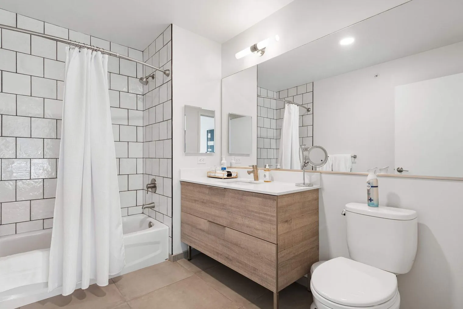 823 N Clark St 60610 60610-Building North Clark Street-unit#ID1029582P-Chicago-IL