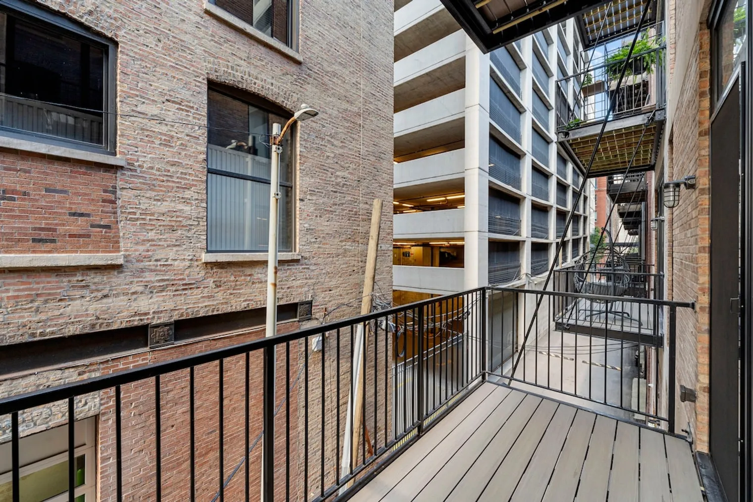 318 W Grand Ave 60654 60654-Building West Grand Avenue-unit#ID1244929P-Chicago-IL