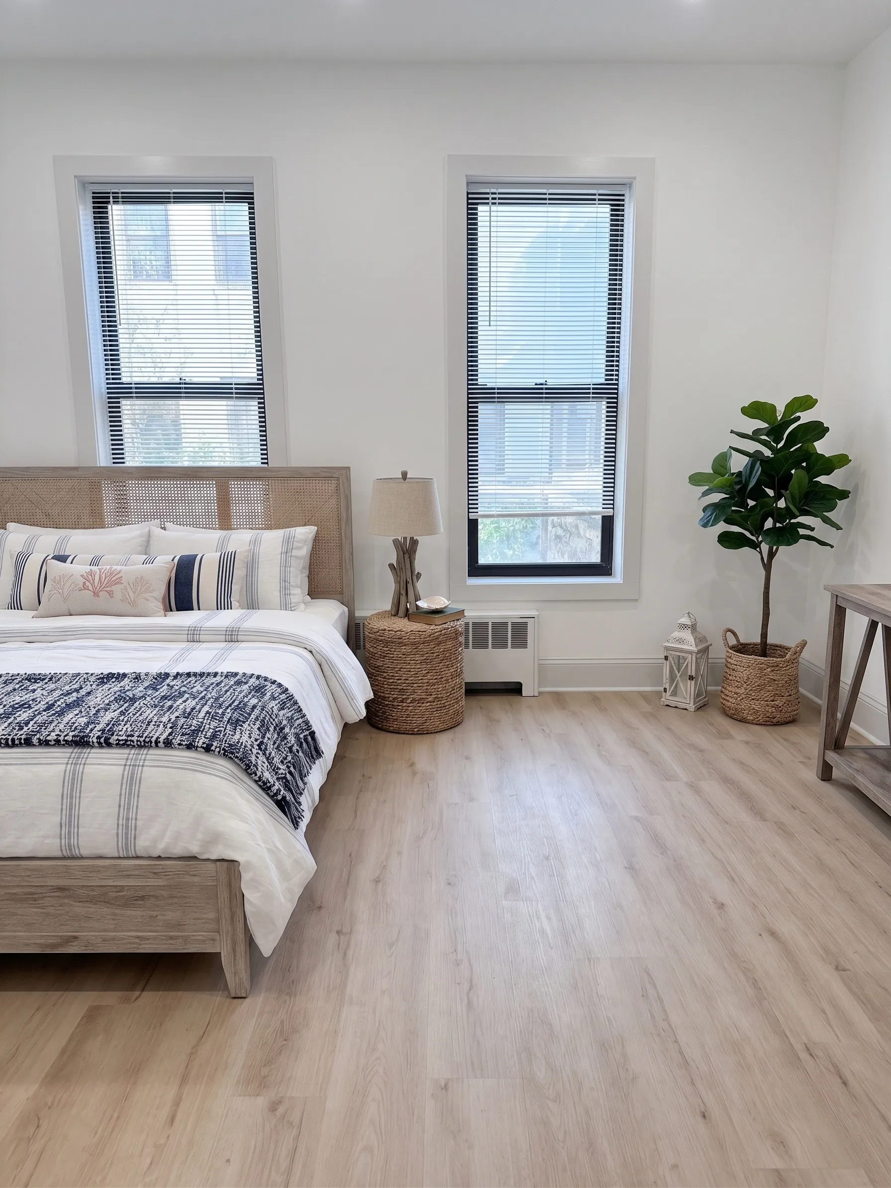 1353 N State Pkwy   60610 60610-State Pkwy Apts-unit#4A-Chicago-IL