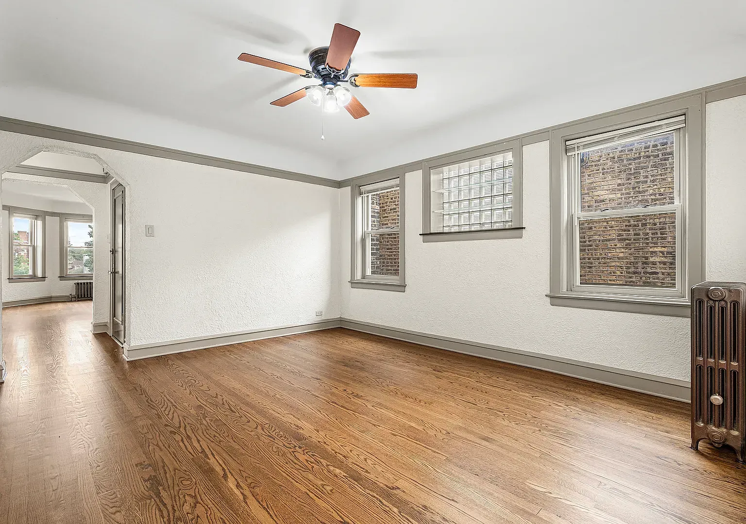 5352 W Sunnyside Ave 60630 60630-unit#2-Chicago-IL