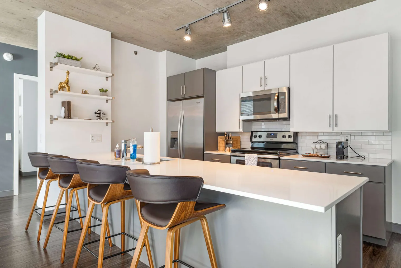 215 W Lake St   60606 60606-Building West Lake Street-unit#ID1029613P-Chicago-IL