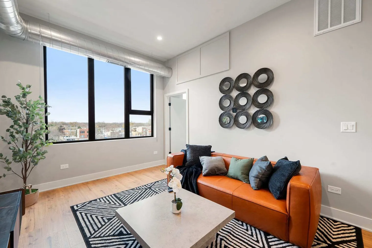 6044 N Winthrop Ave   60660 60660-Building North Winthrop Avenue-unit#ID1363915P-Chicago-IL