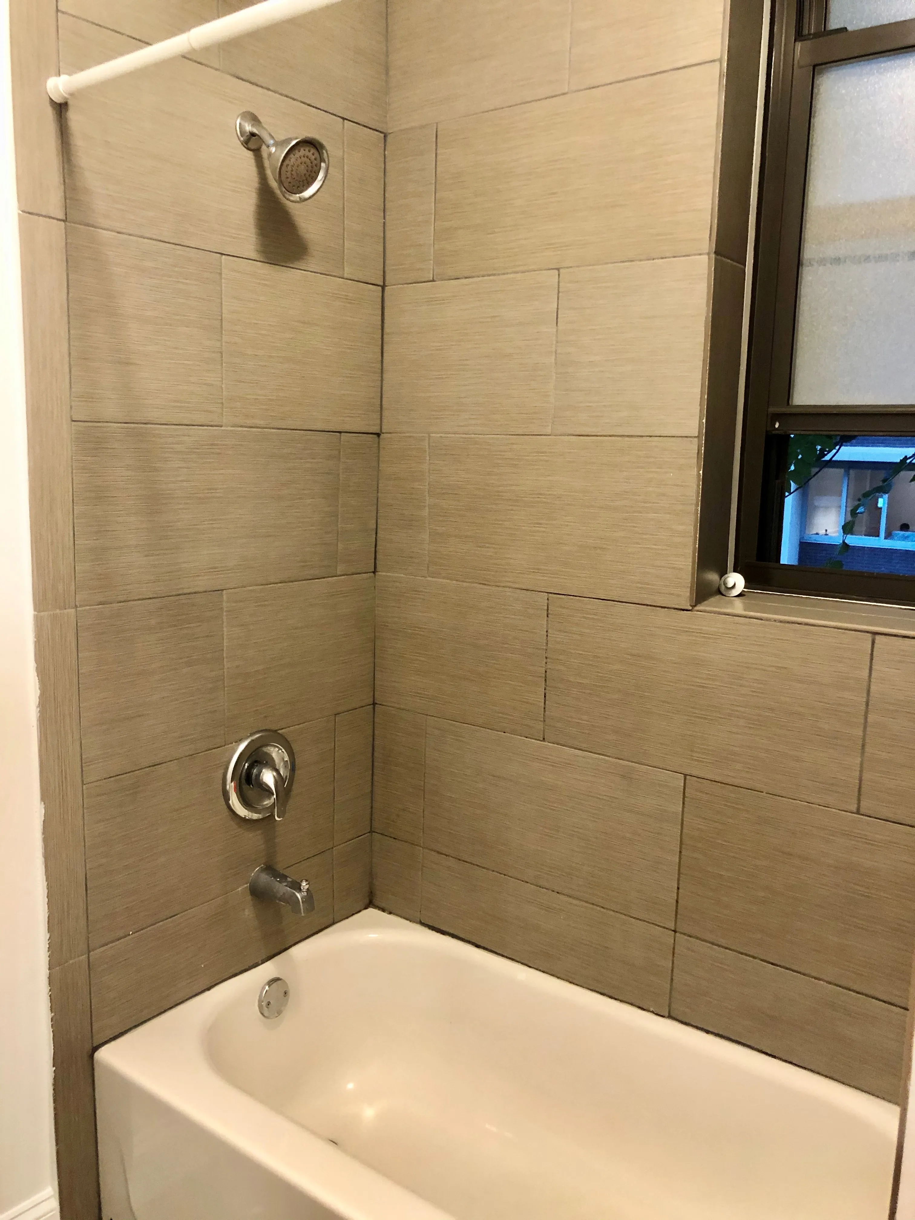 1353 N State Pkwy 60610 60610-State Pkwy Apts-unit#4A-Chicago-IL