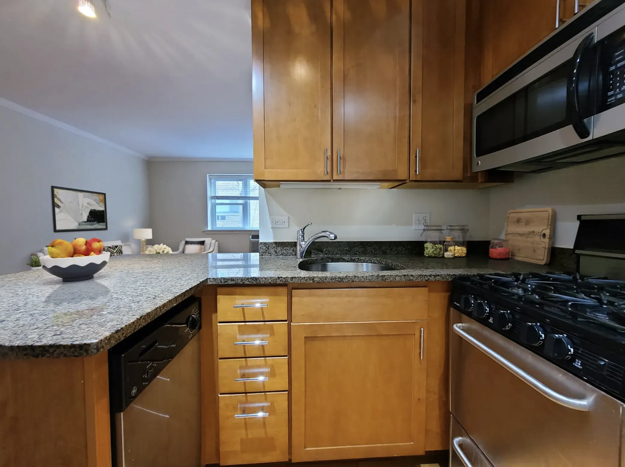625 W Wrightwood Ave   60614 60614-unit#505-Chicago-IL