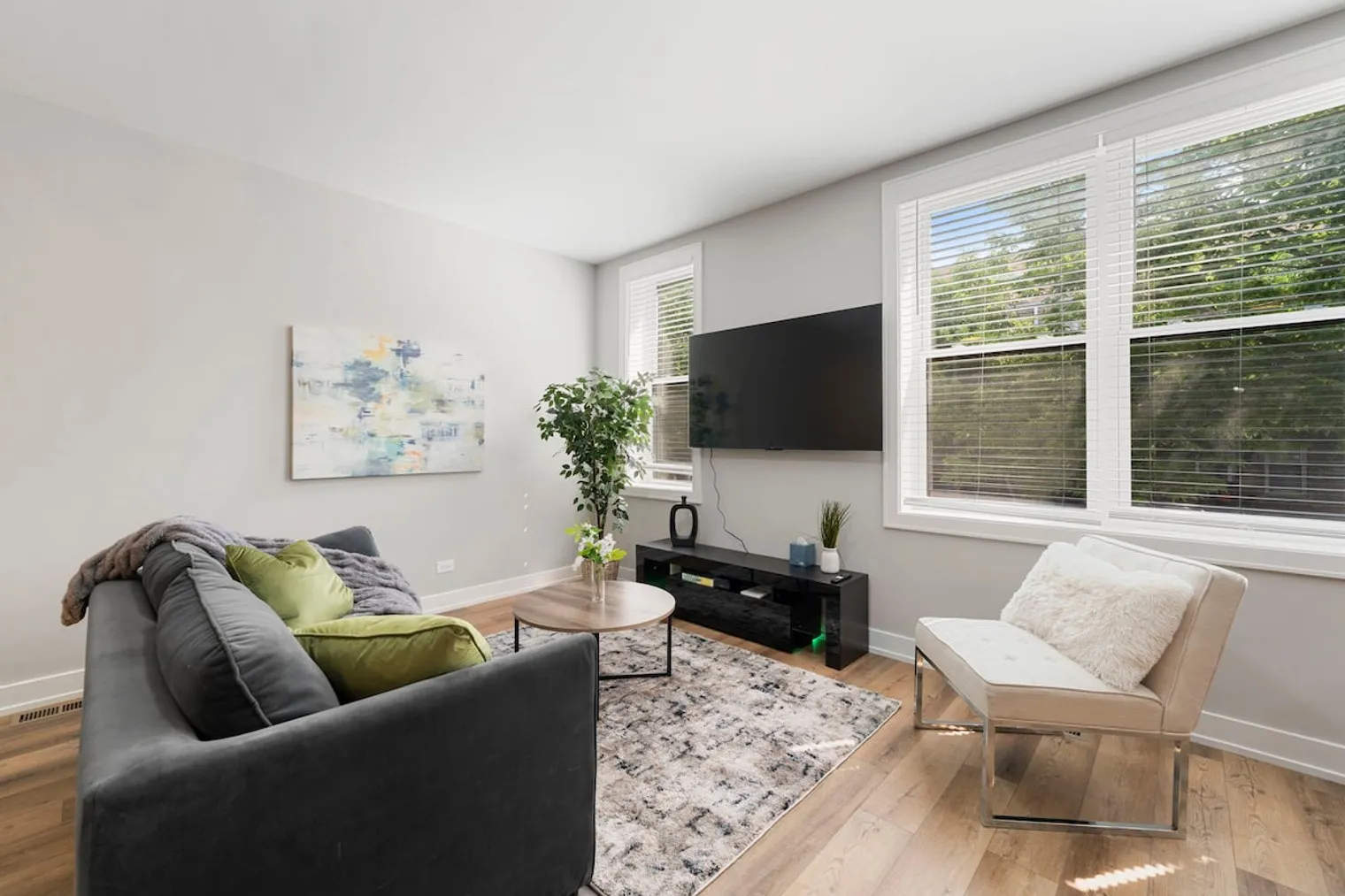 1900 W 17th St   60608 60608-Building West 17th Street-unit#ID1244928P-Chicago-IL
