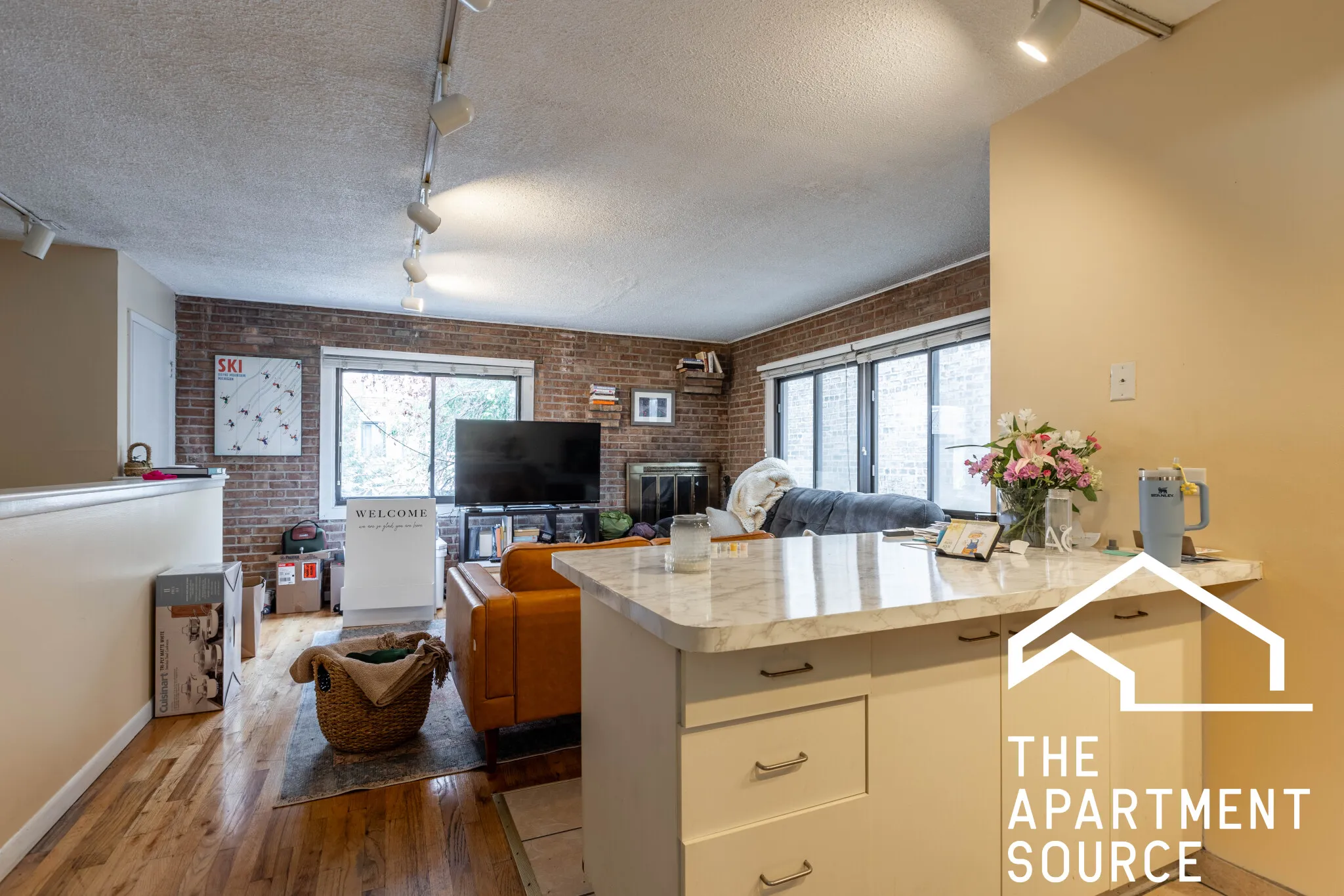 715 W Diversey Pkwy   60614 60614-unit#6-Chicago-IL