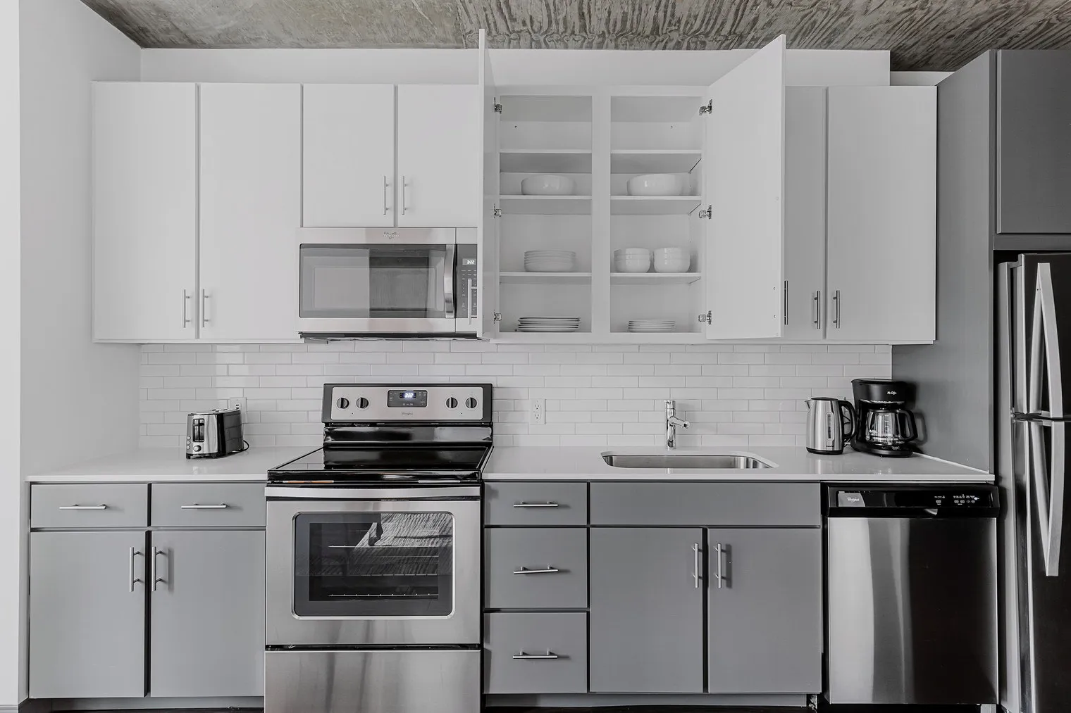 215 W Lake St   60606 60606-Linea-unit#ID1175-Chicago-IL