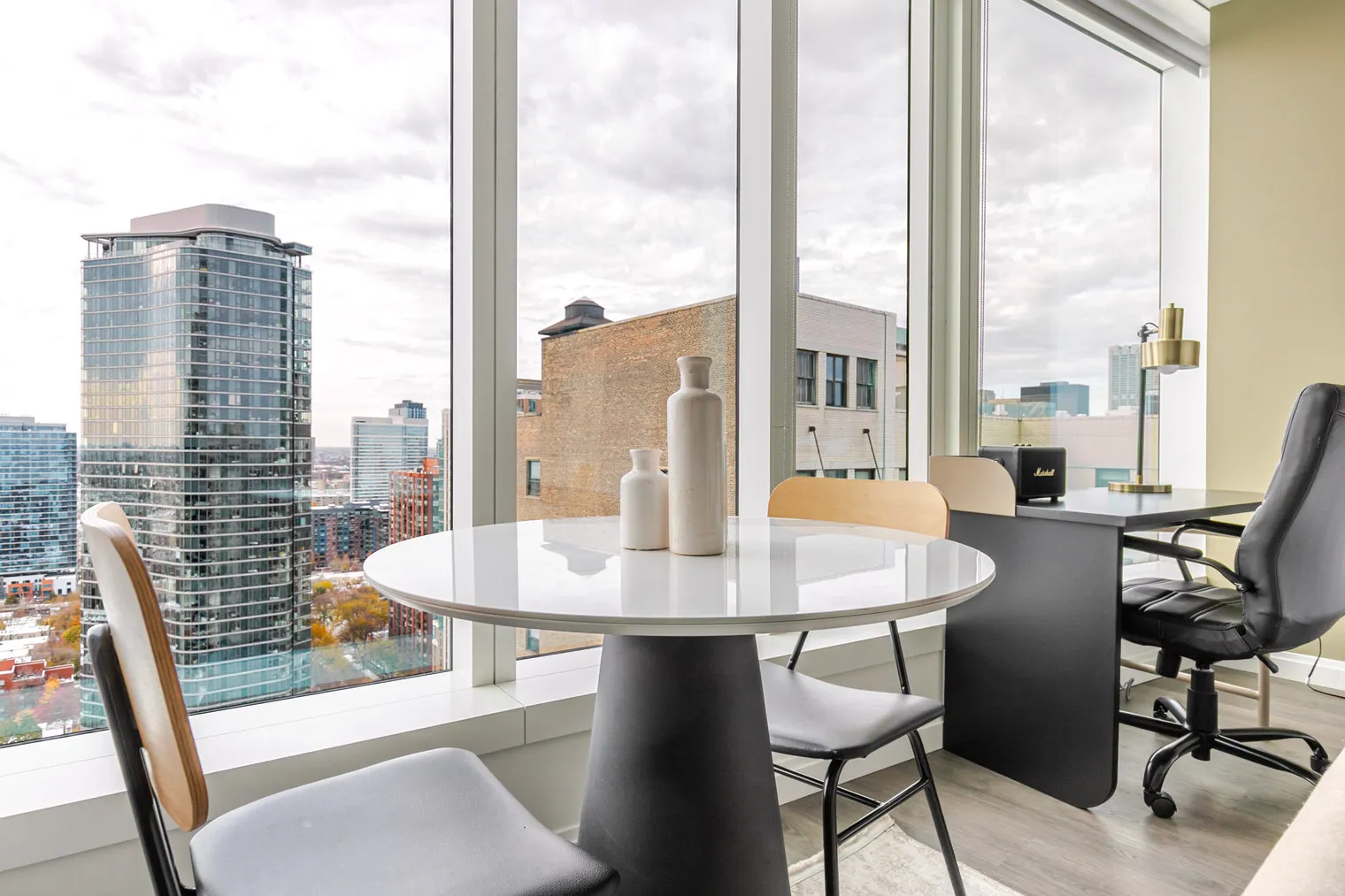 1000 S Michigan Ave   60605 60605-1000M-unit#ID1349-Chicago-IL