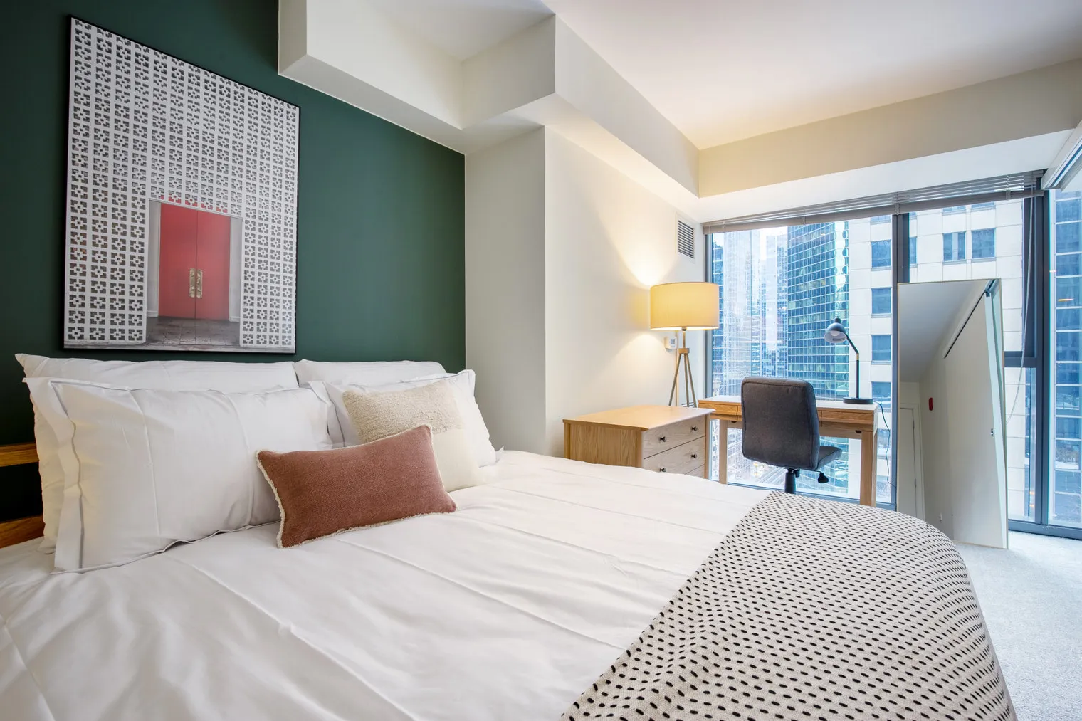 210 N Wells St   60601 60601-Lake & Wells Apartments-unit#ID212-Chicago-IL