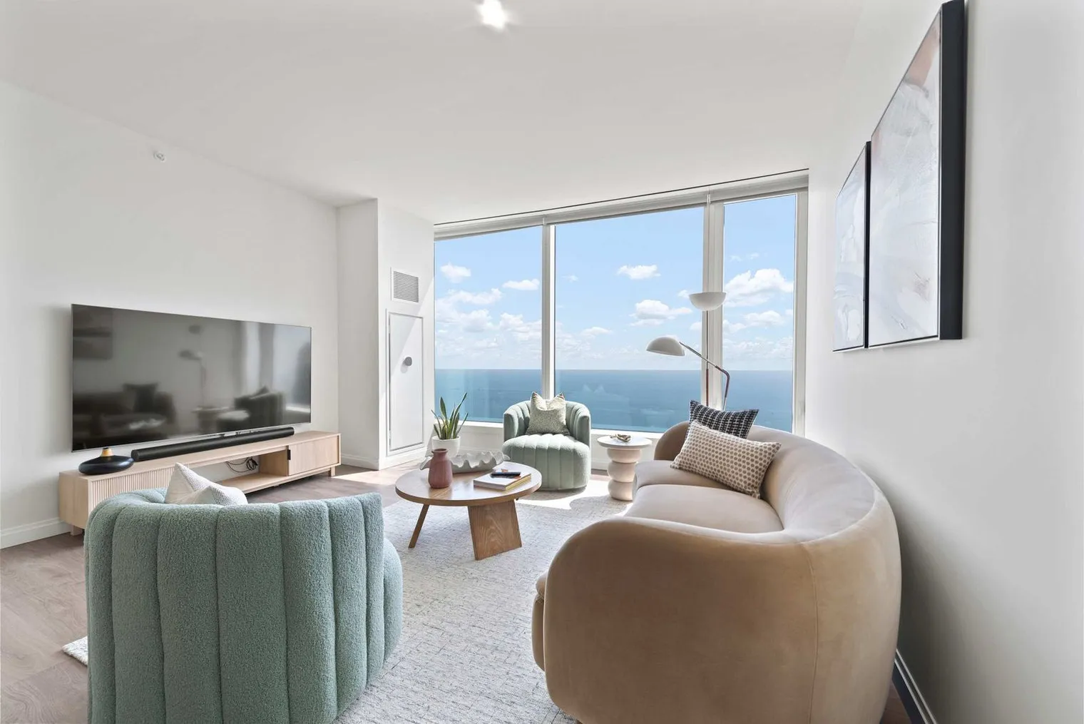 1000 S Michigan Ave   60605 60605-Building South Michigan Avenue-unit#ID1268609P-Chicago-IL