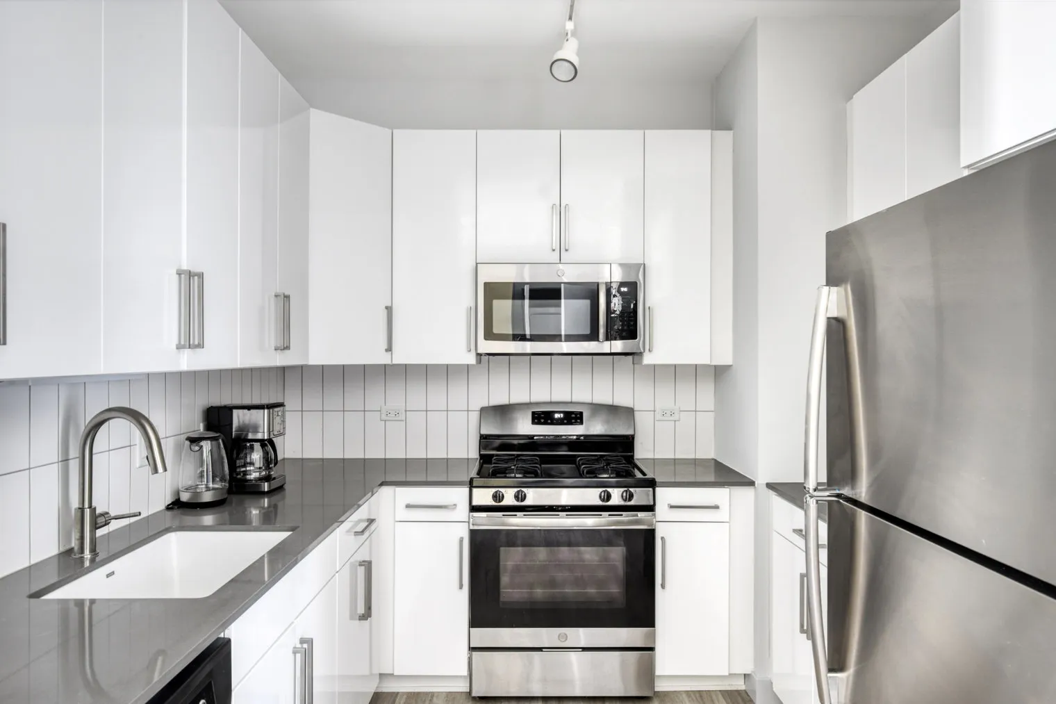 330 S Wells St   60606 60606-330 S Wells-unit#ID692-Chicago-IL