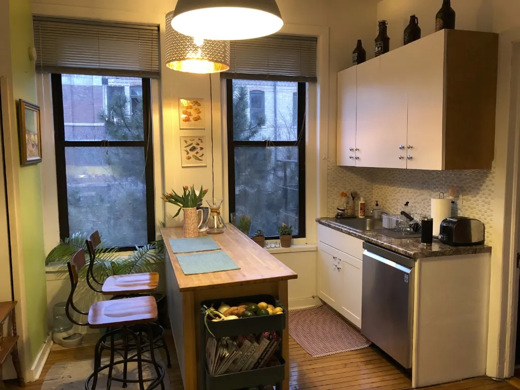 1459 N BOSWORTH AVE 60642-unit#2-F-Chicago-IL