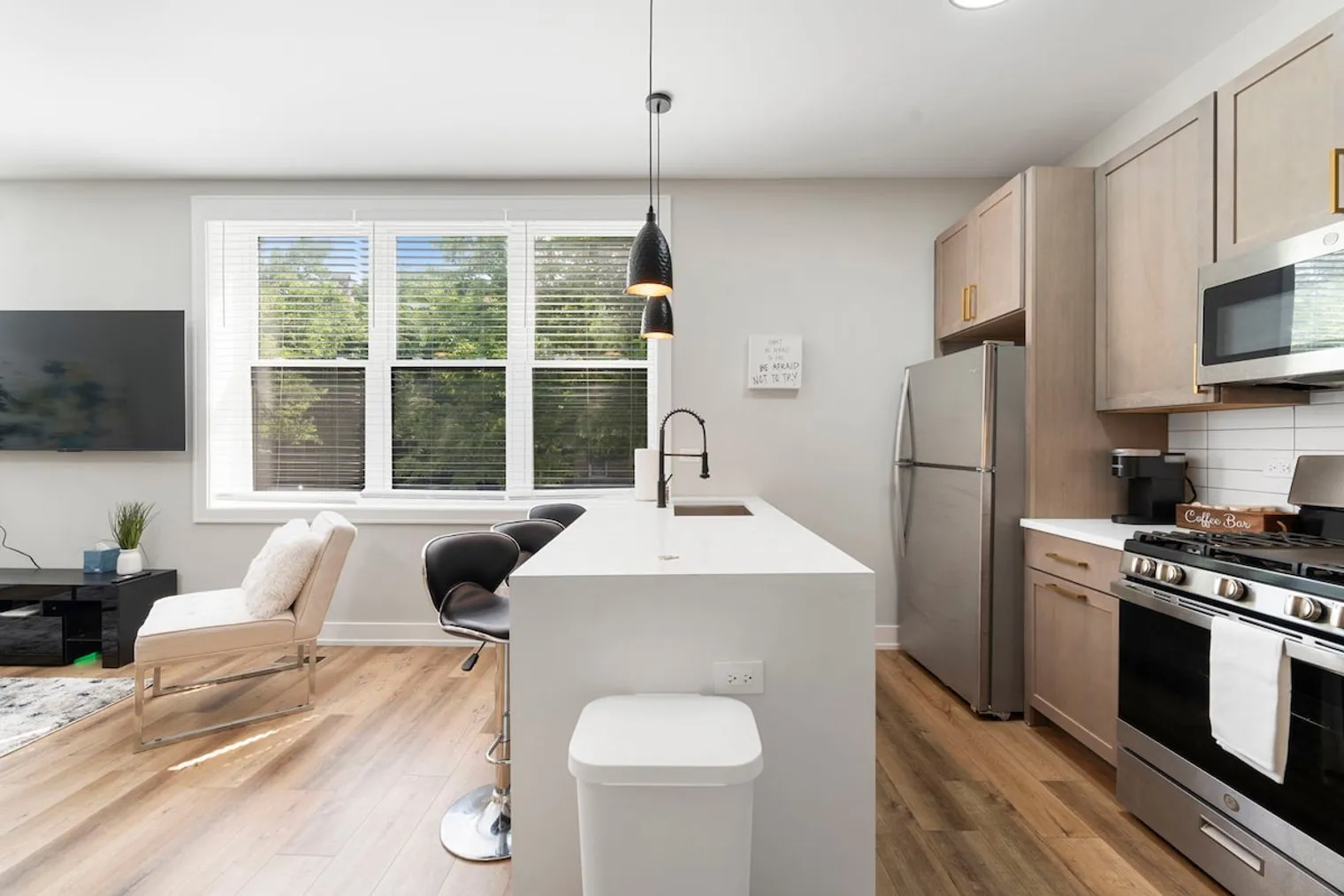 1900 W 17th St   60608 60608-Building West 17th Street-unit#ID1244928P-Chicago-IL
