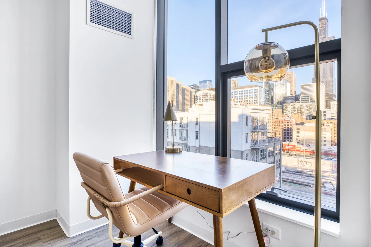 808 W Van Buren St   60607 60607-The Van Buren-unit#ID561-Chicago-IL