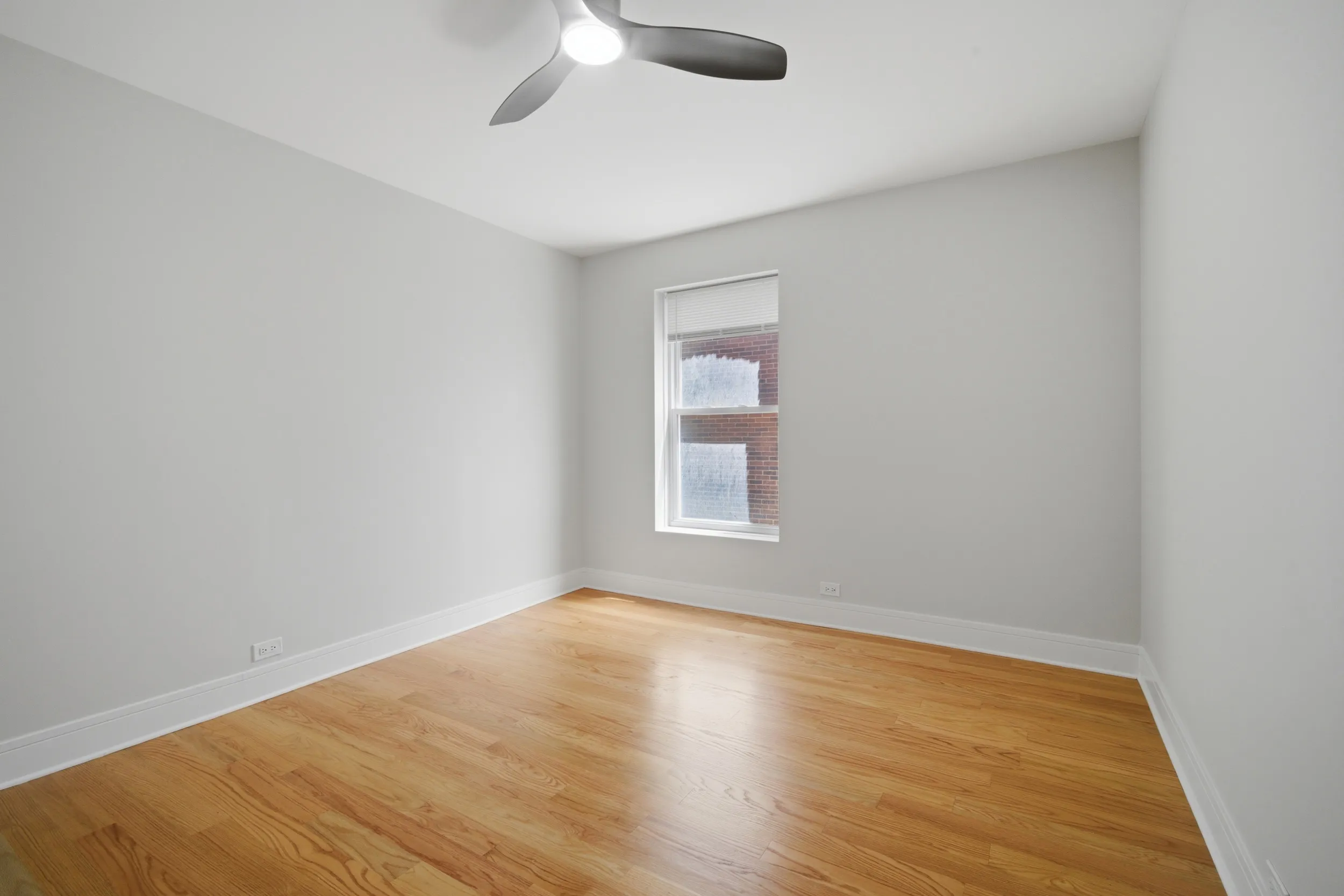 921 W Wilson Ave   60640 60640-unit#3E-Chicago-IL