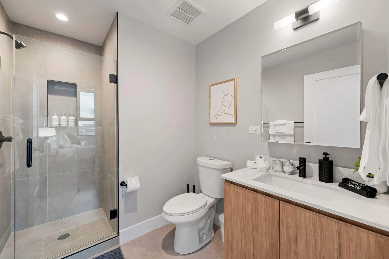 6044 N Winthrop Ave   60660 60660-Building North Winthrop Avenue-unit#ID1363915P-Chicago-IL