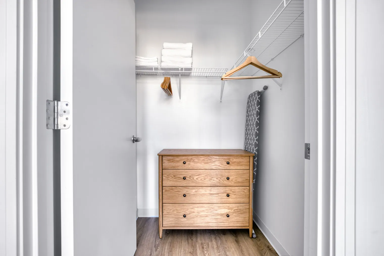 808 W Van Buren St   60607 60607-The Van Buren-unit#ID561-Chicago-IL
