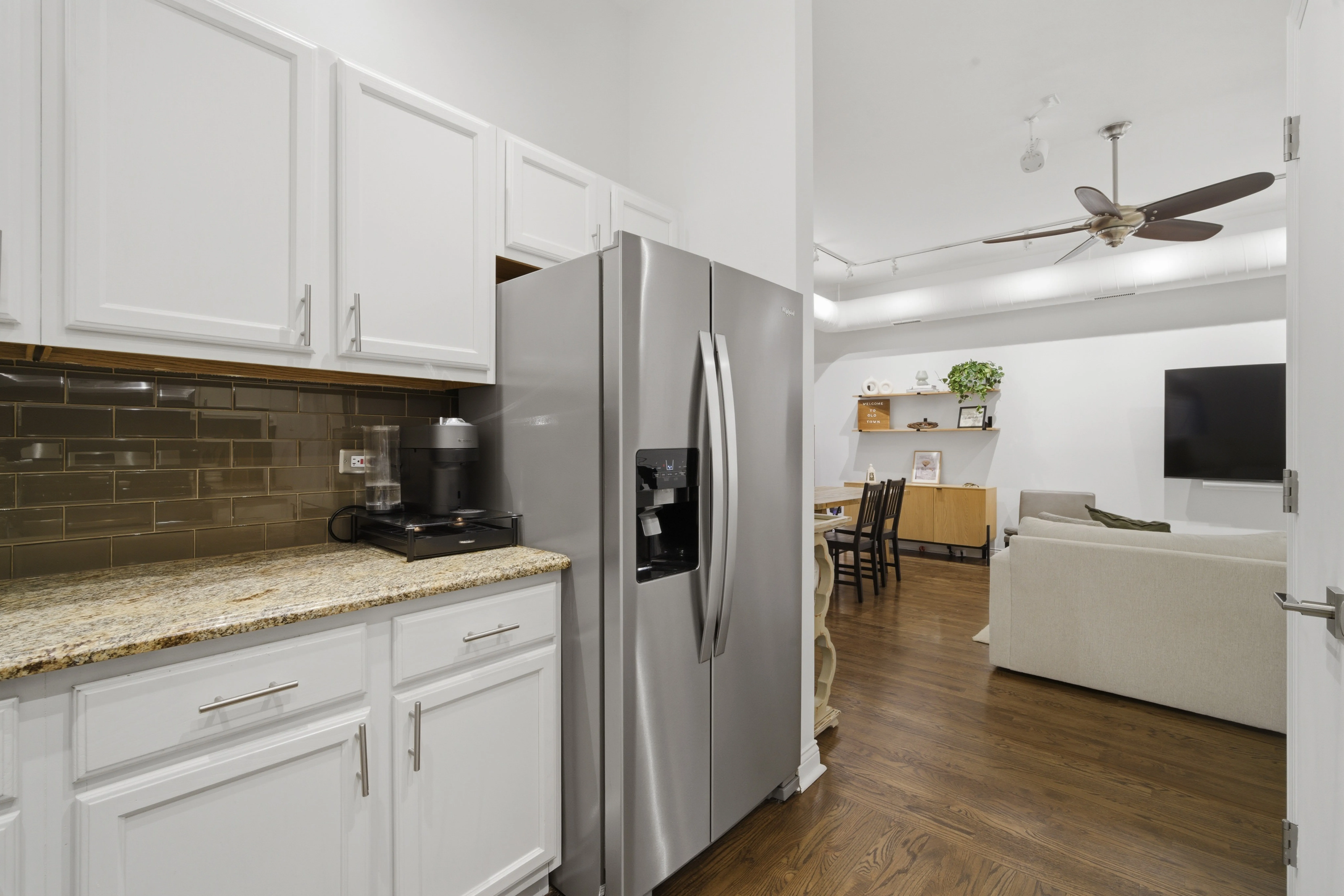 1448 N Orleans St   60610 60610-unit#1D-Chicago-IL