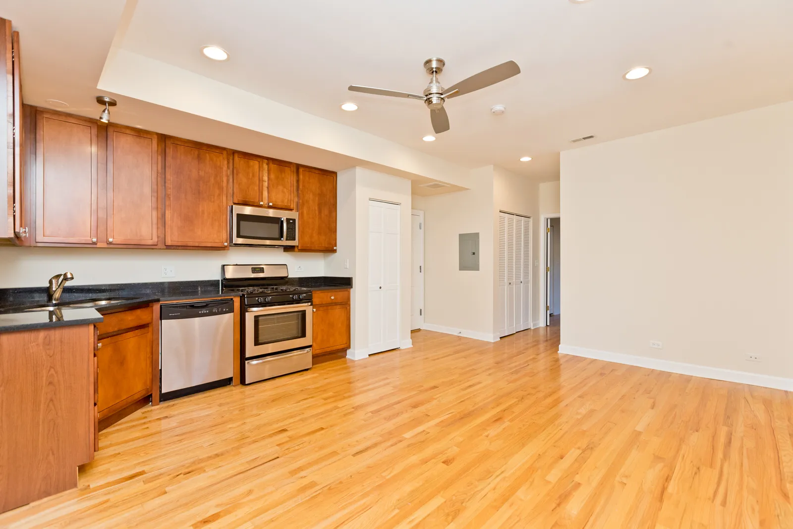 5510 N Kenmore Ave   60640 60640-Kenmore Prairie Apartments-unit#2B-Chicago-IL