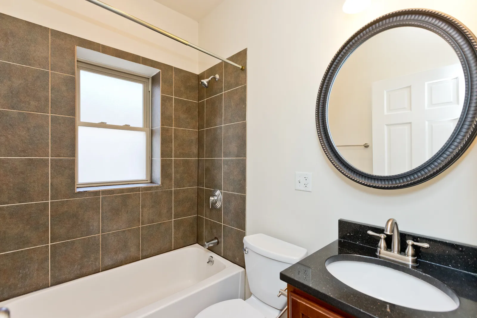 5510 N Kenmore Ave   60640 60640-Kenmore Prairie Apartments-unit#2B-Chicago-IL