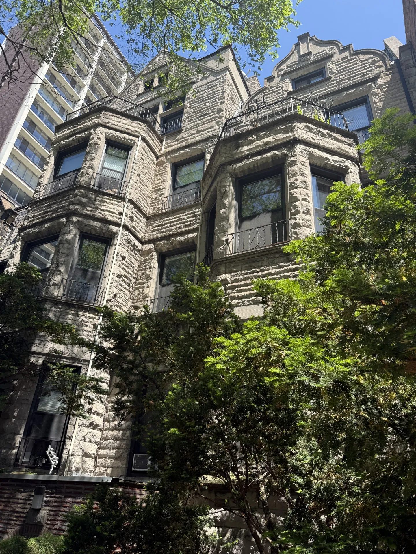 1353 N State Pkwy 60610 60610-State Pkwy Apts-unit#4A-Chicago-IL
