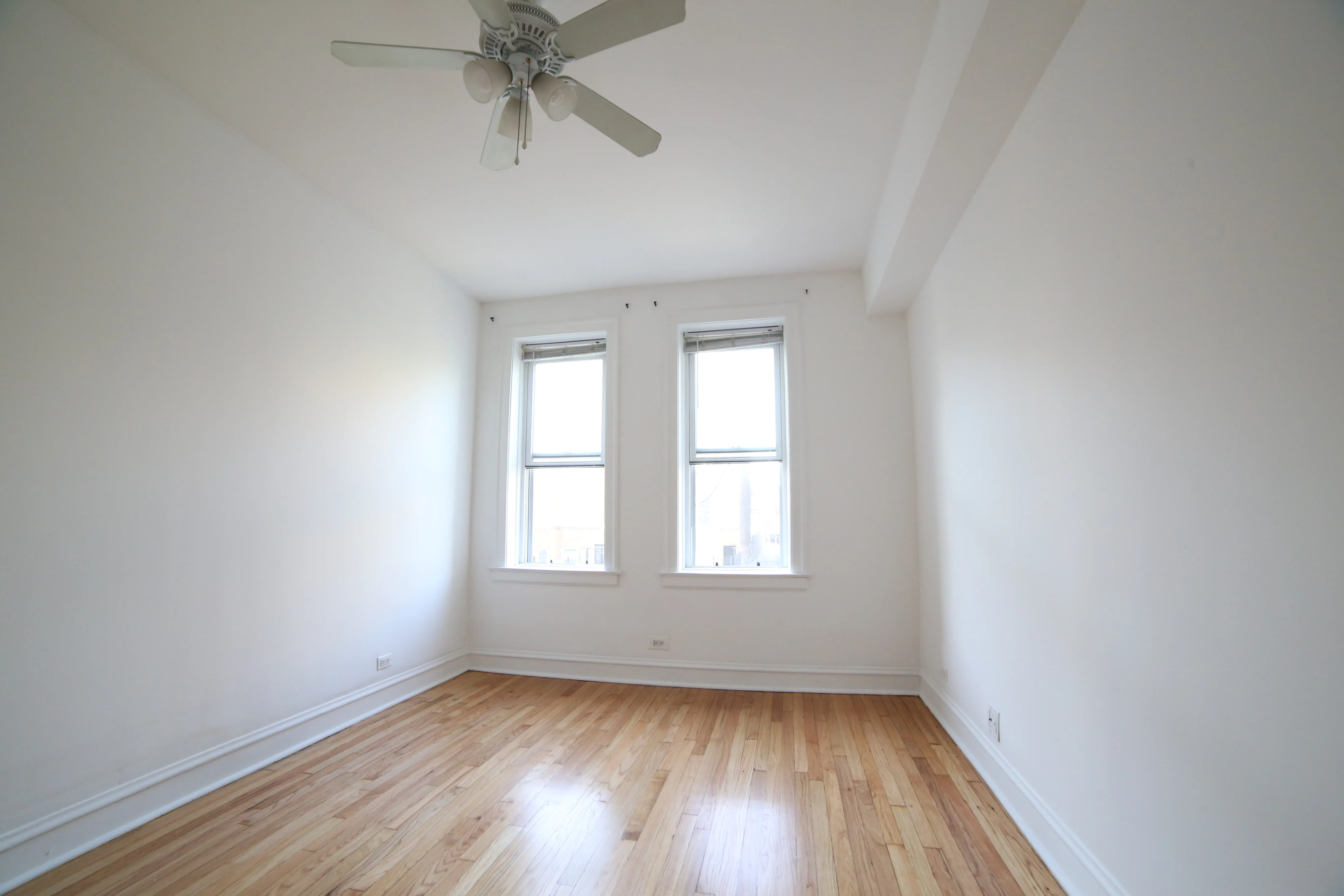 3570 W LYNDALE ST 60647-unit#2-Chicago-IL