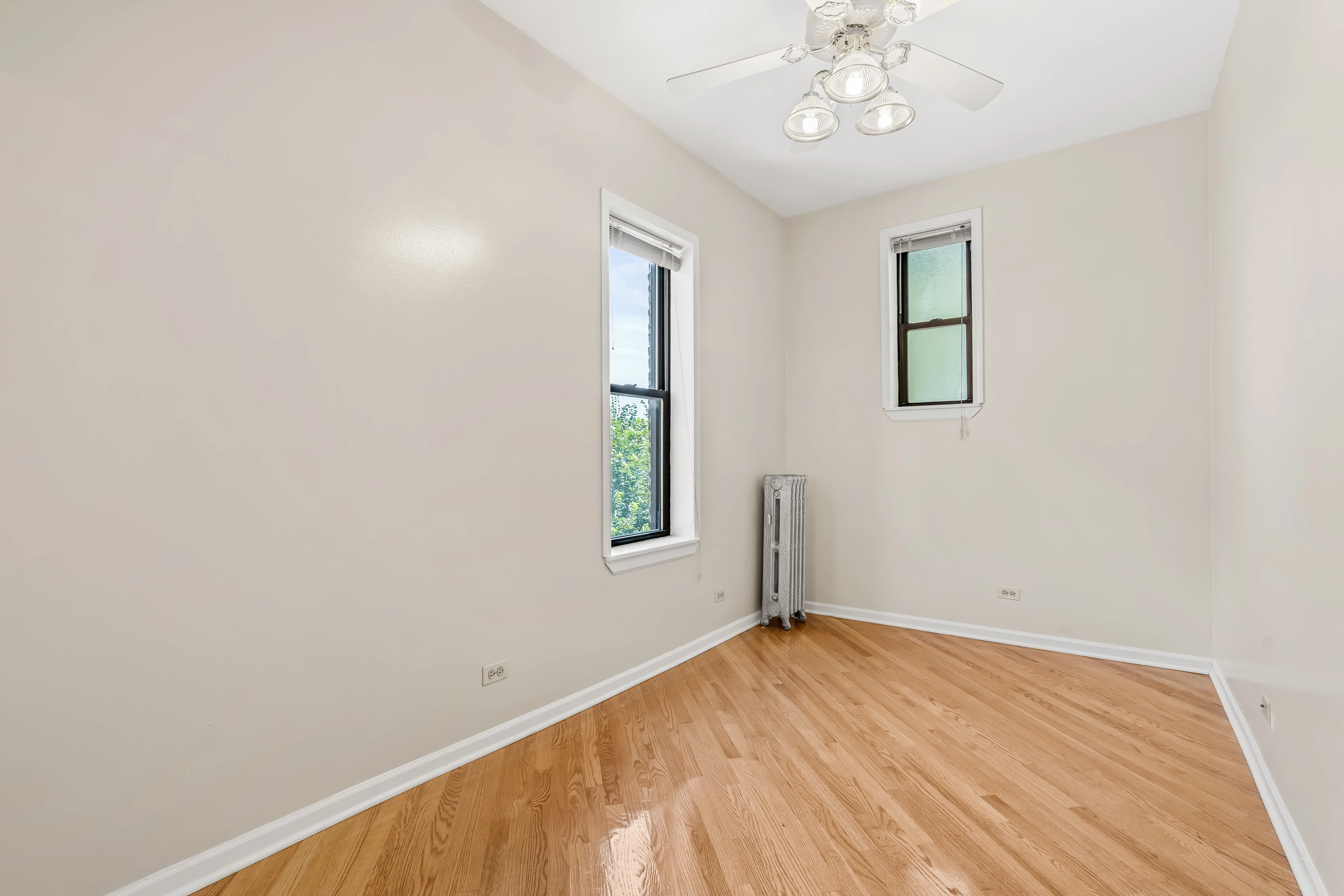 5201 S Woodlawn Ave 60615 60615-Woodlawn Commons Apartments-Chicago-IL