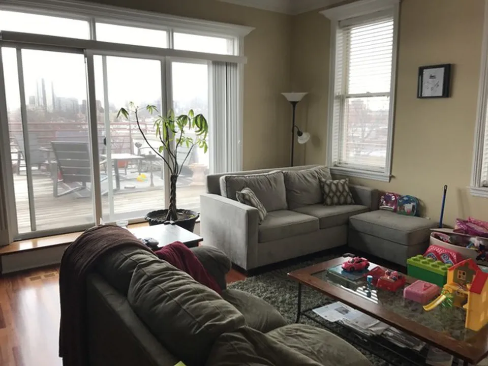 924 W Cornelia Ave   60657 60657-unit#4S-Chicago-IL