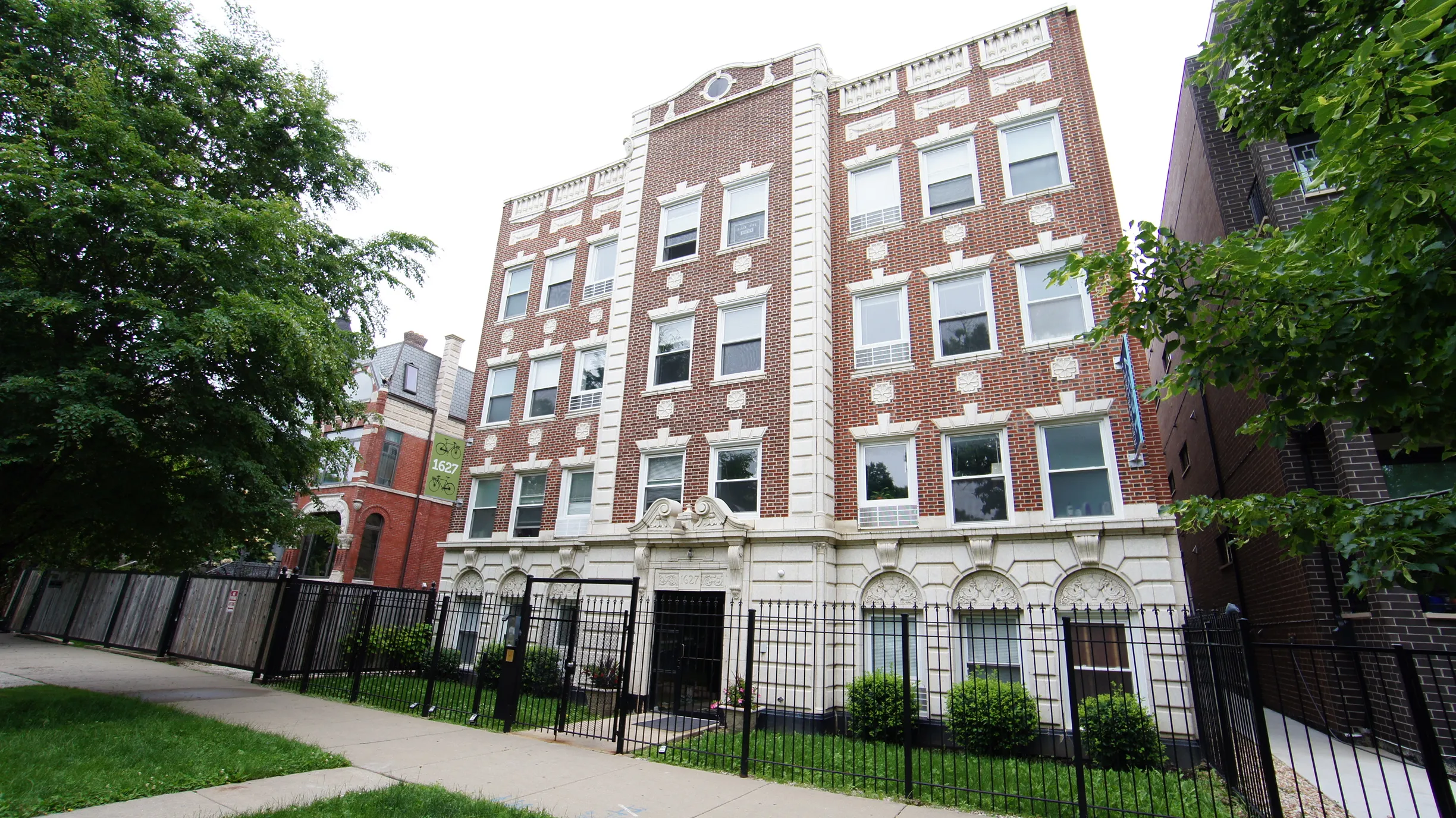 1627 N Humboldt Blvd   60647 60647-unit#4B-Chicago-IL