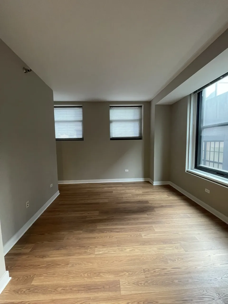 63 E Lake St   60601 60601-unit#2005-Chicago-IL