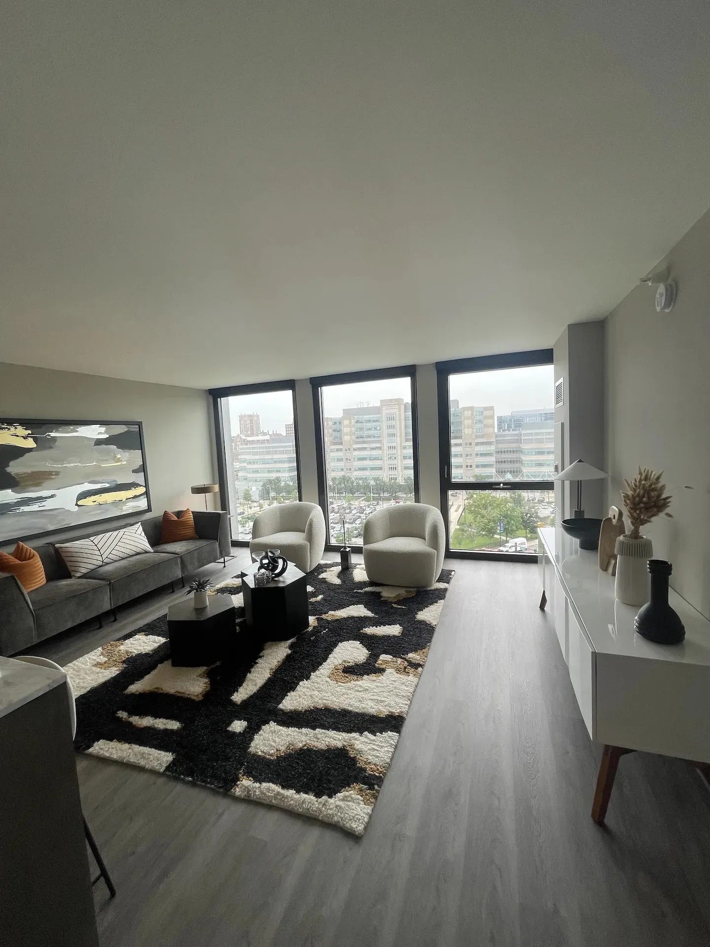 1922 W Ogden Ave 60612 60612-unit#603-Chicago-IL