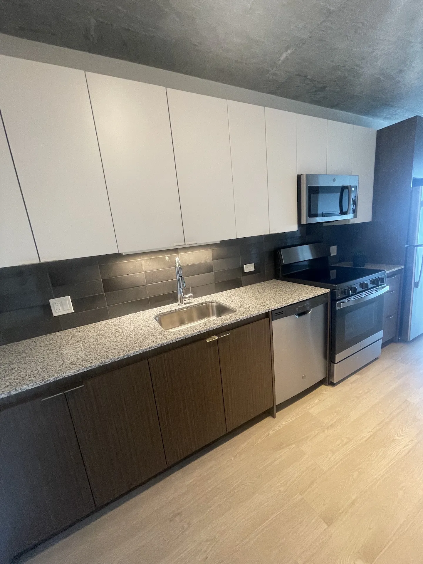 2111 S Wabash Ave 60616 60616-unit#1706-Chicago-IL