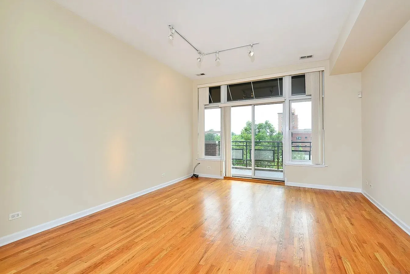 2010 W Pierce Ave   60622 60622-unit#203-Chicago-IL