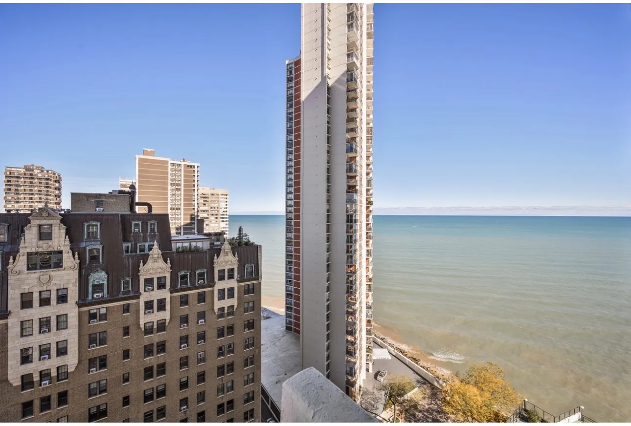 6033 N Sheridan Rd   60660 60660-unit#19k-Chicago-IL