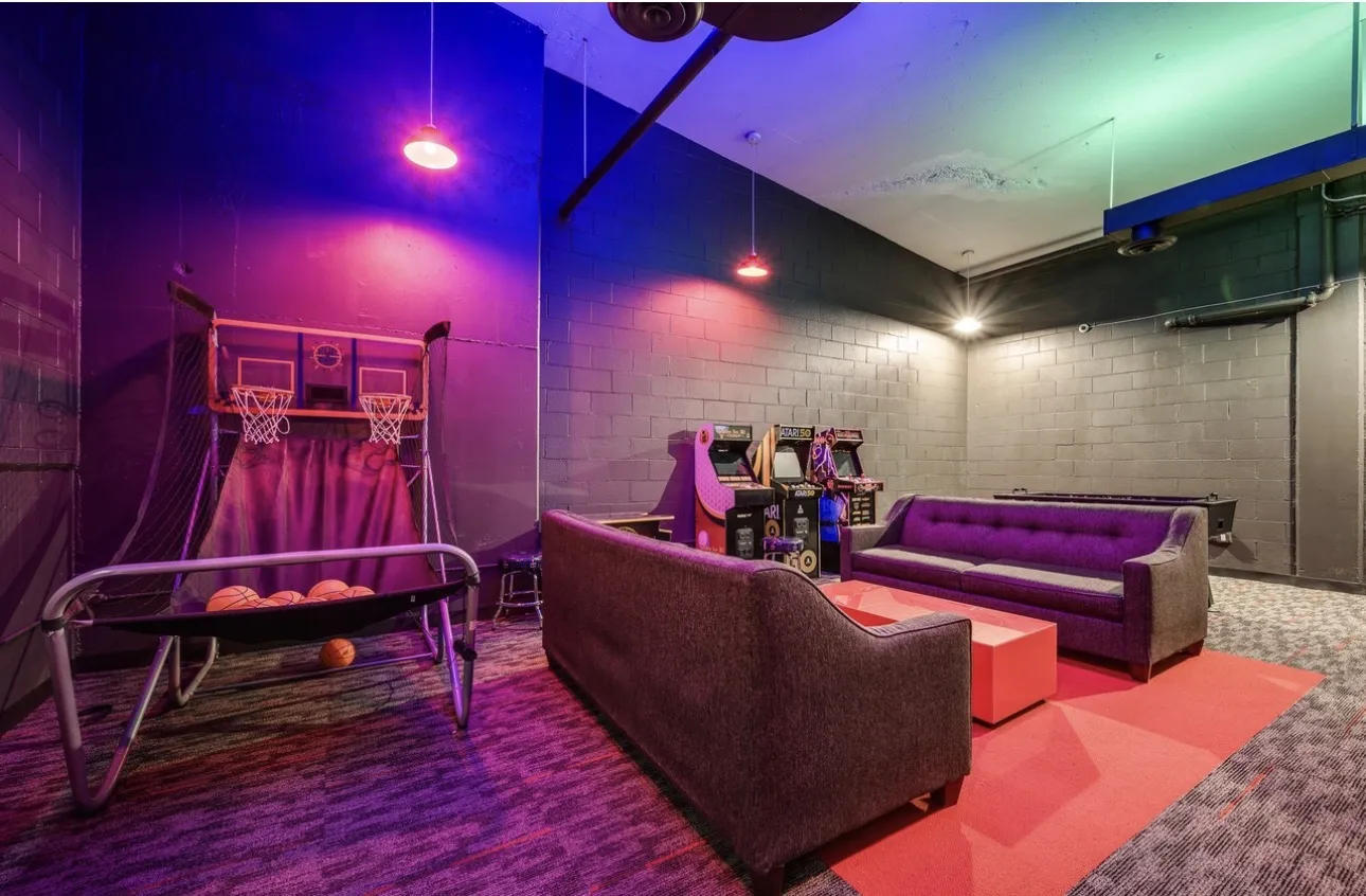 6033 N Sheridan Rd   60660 60660-unit#19k-Chicago-IL