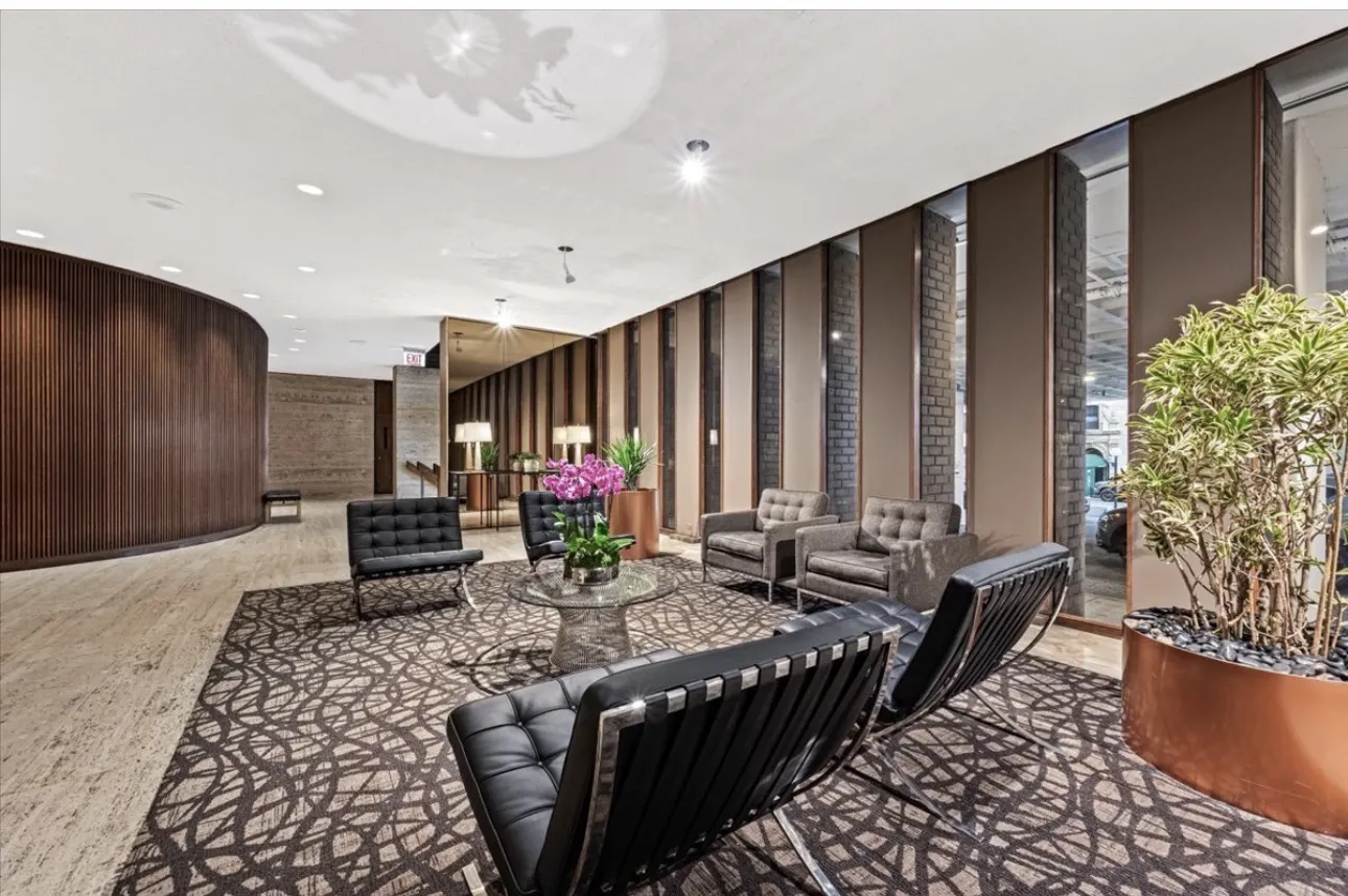 6033 N Sheridan Rd   60660 60660-unit#19k-Chicago-IL