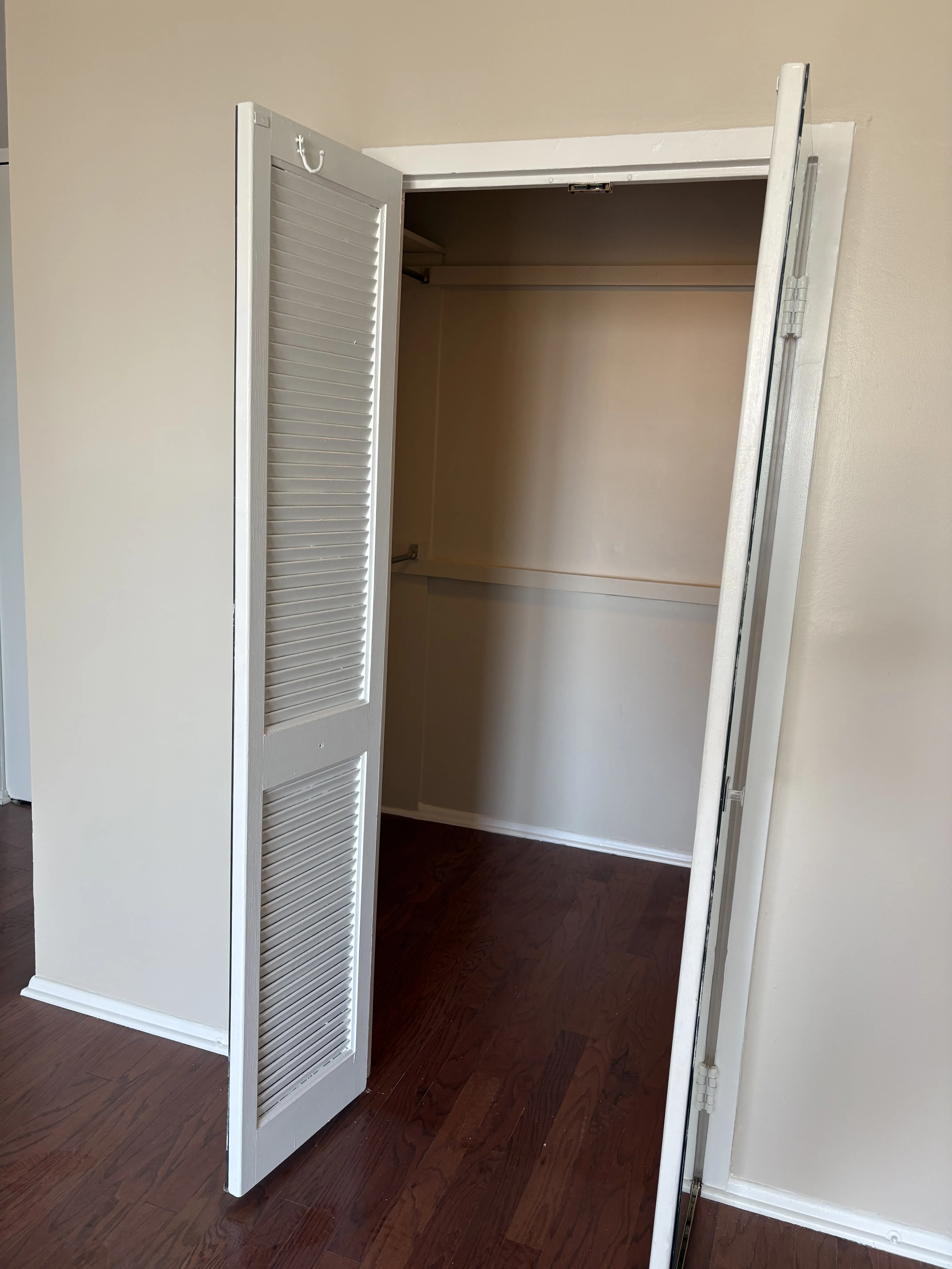 6033 N Sheridan Rd   60660 60660-unit#19k-Chicago-IL