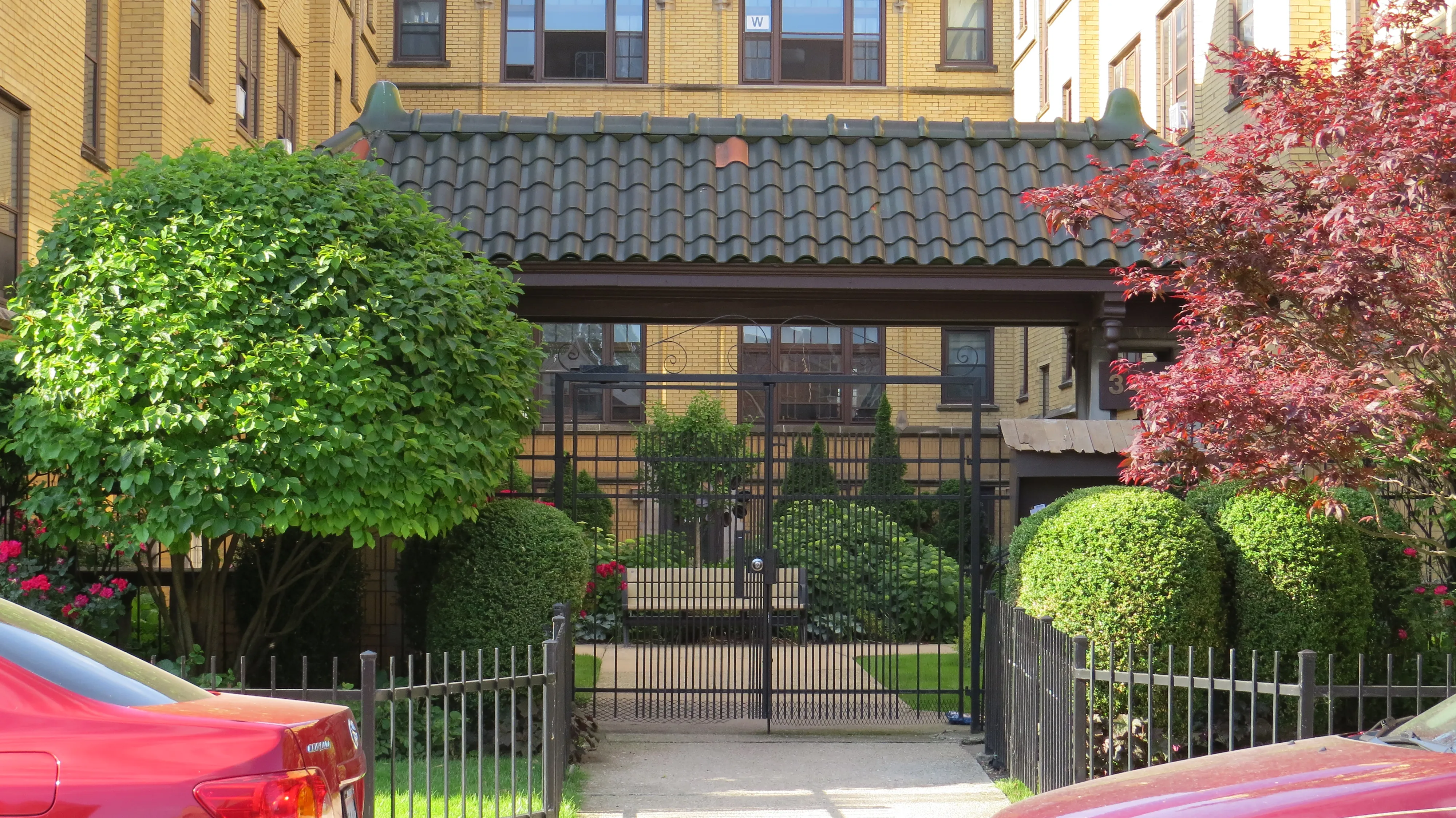 3423 W Drummond Pl 60647 60647-unit#1B-Chicago-IL